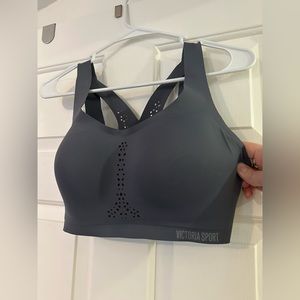 Victoria Sport Angel Max sports bra 34D gray.